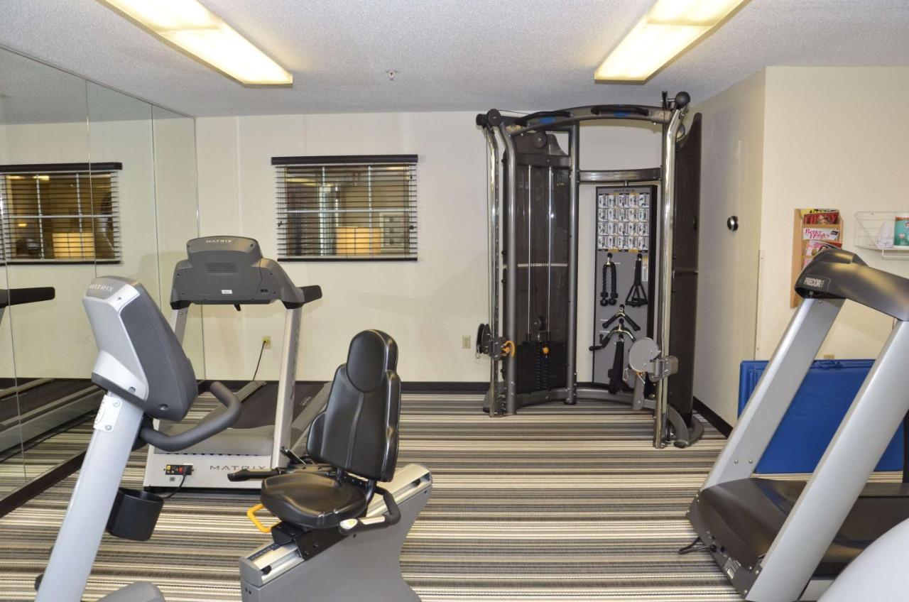 Sonesta Simply Suites Detroit Уорън Екстериор снимка
