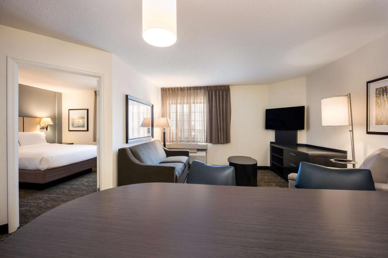 Sonesta Simply Suites Detroit Уорън Екстериор снимка